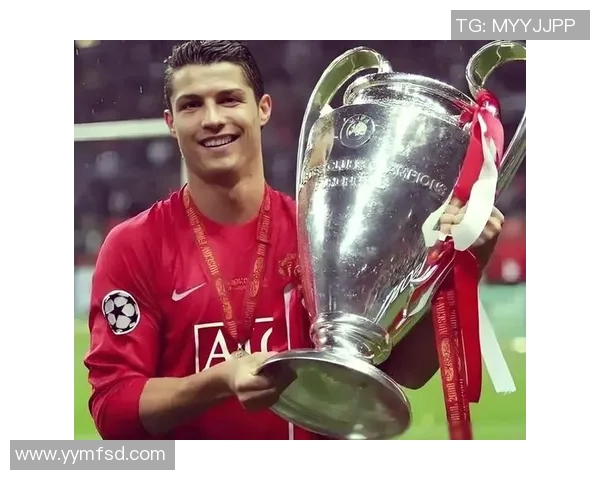 专注于足球的传奇巨星如何在绿茵场上书写自己的辉煌篇章 专注于足球的传奇巨星如何在绿茵场上书写自己的辉煌篇章