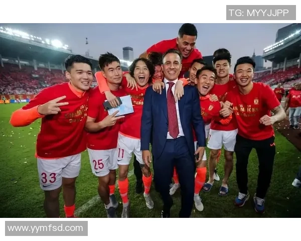 广州足球队的奋斗历程与大师赛的荣耀之路探秘