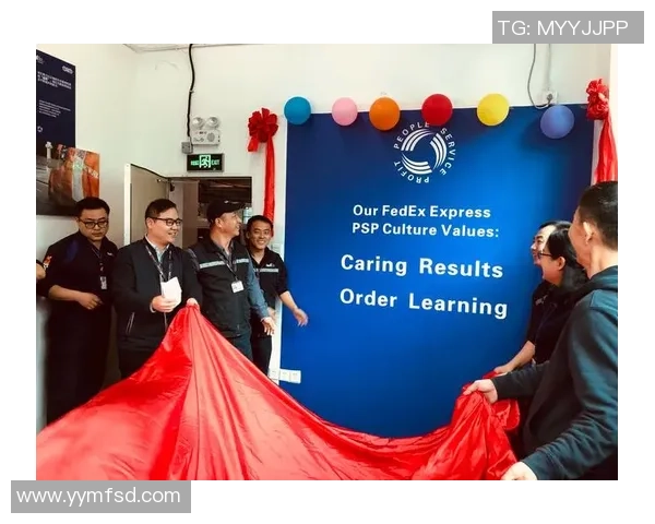 土伦杯足球明星盛典揭幕年轻球员展现无限潜力与激情